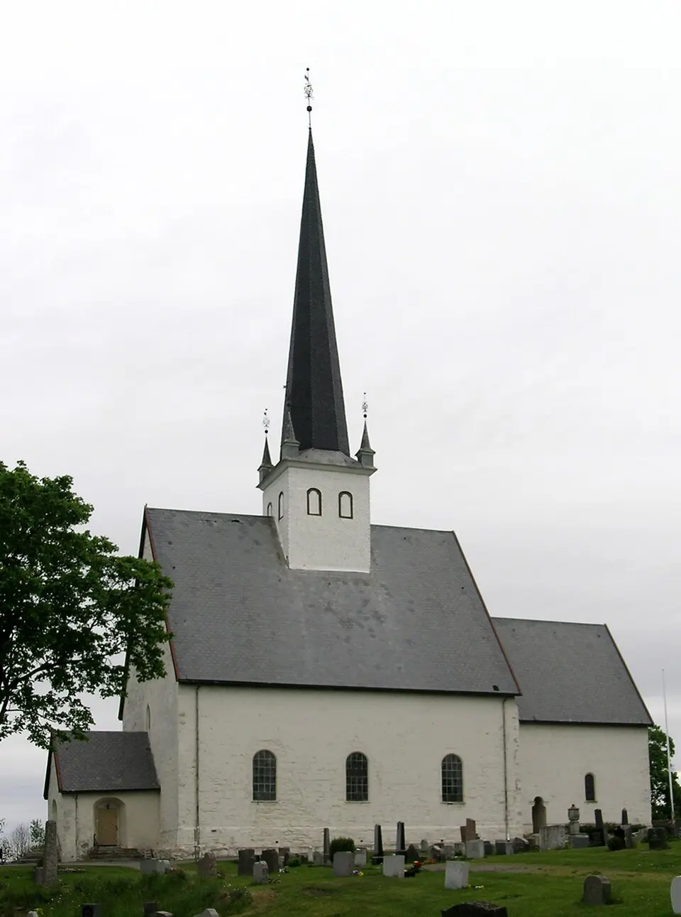 Stange Church