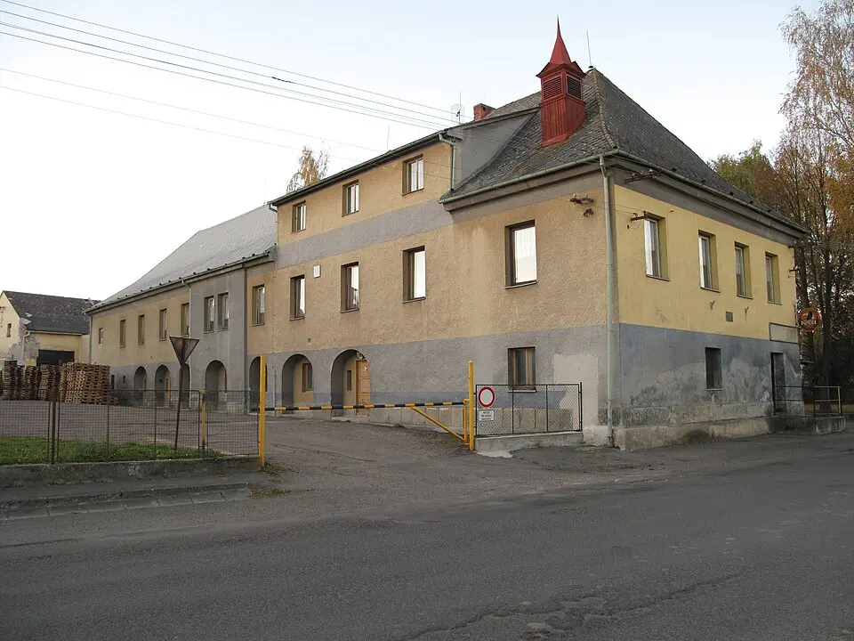 zámek Starý Smolivec