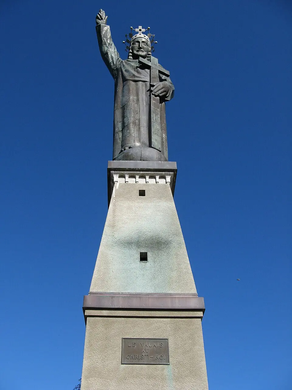 Monumentalstatue Christ-König