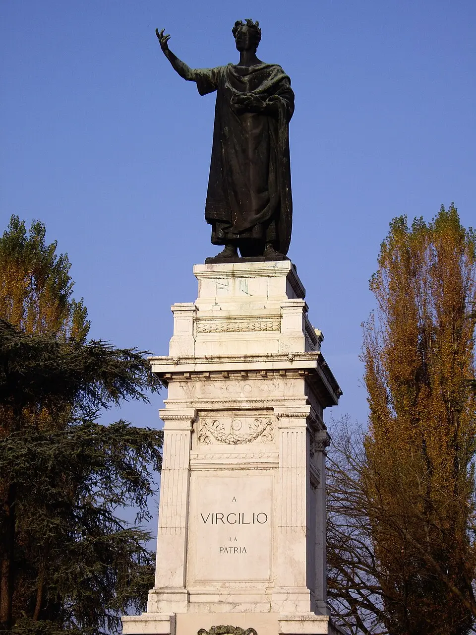 monumento a Virgilio