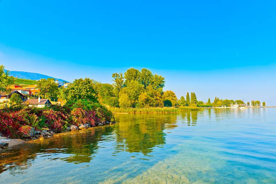 Obrázok: Imagepro · CC BY-SA 3.0 Port Conty, jungsteinzeitliche Seeufersiedlung