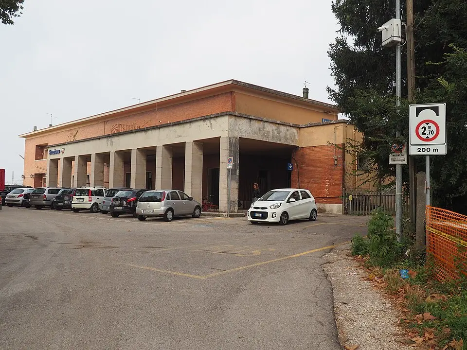 Lonigo railway halt