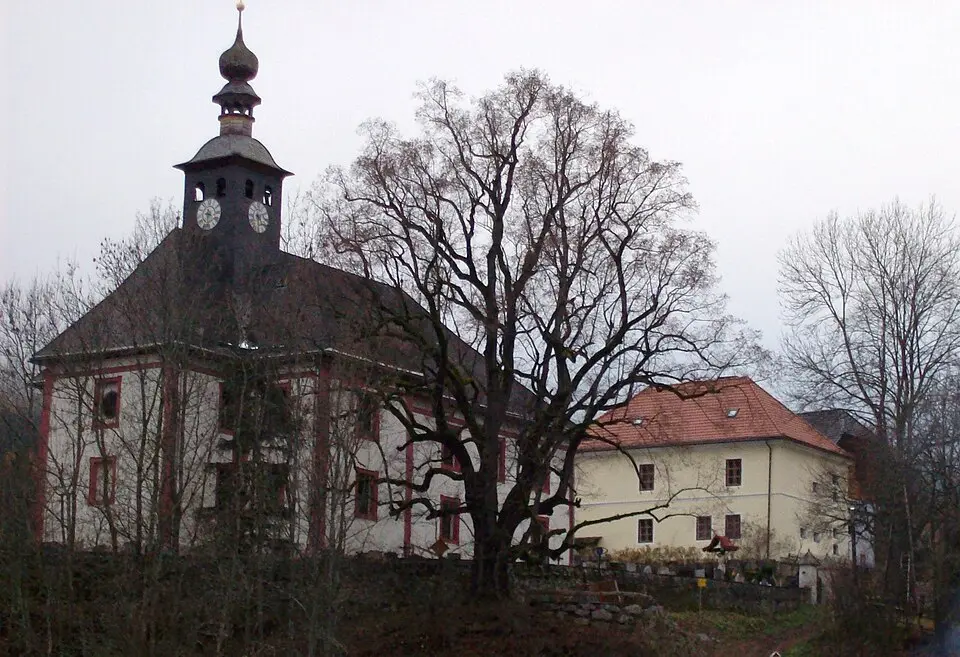 Ehem. Schule (eingeschränkt auf das Äußere)
