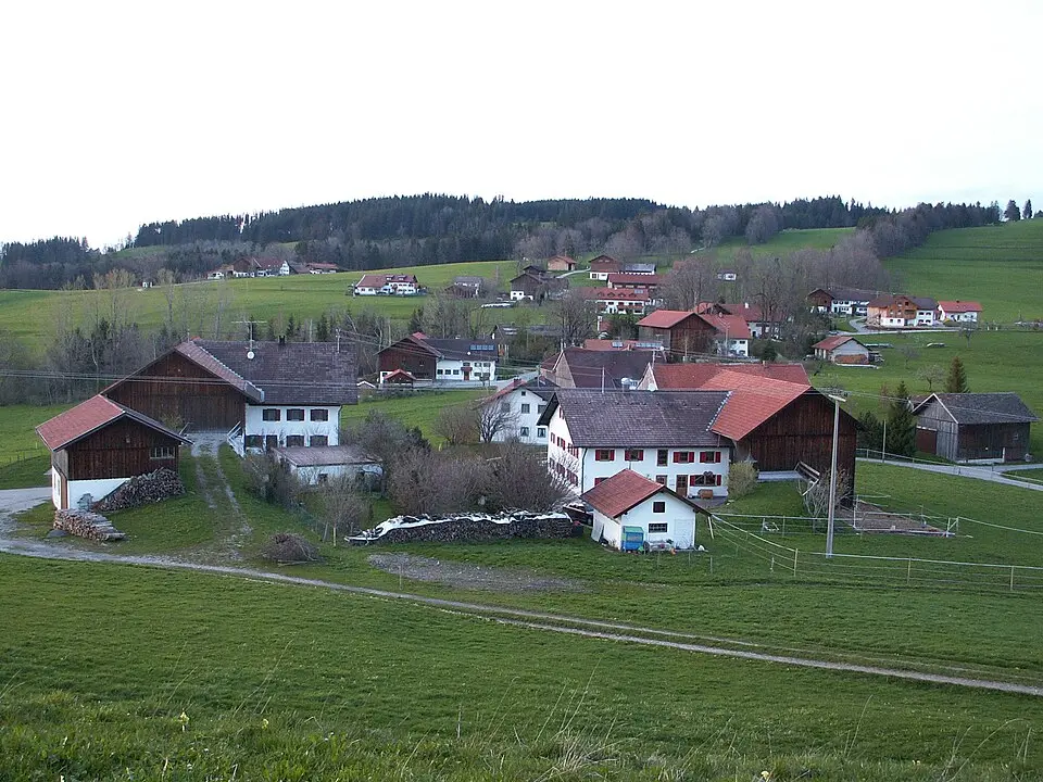 Slika: Flodur63 · CC BY-SA 3.0 Stötten am Auerberg
