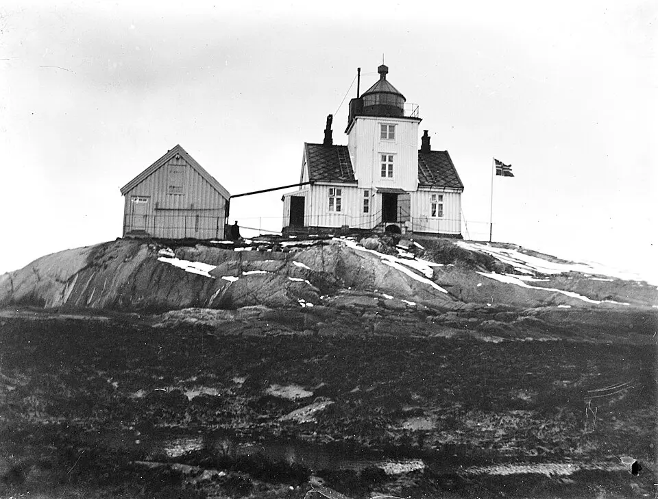 Støtt fyr