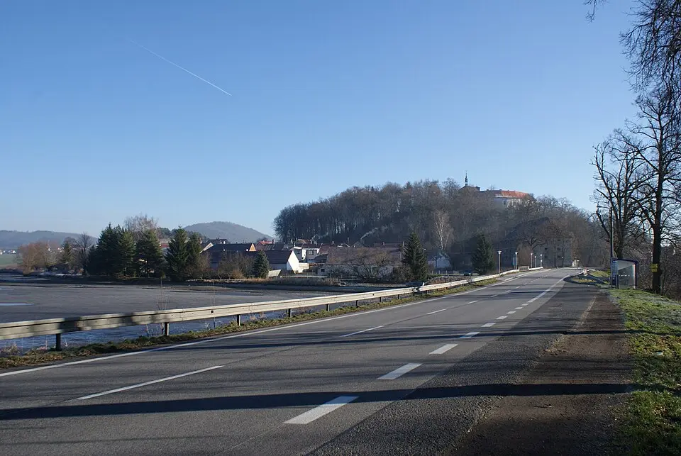 Obrázok: Feťour · CC0 Střela
