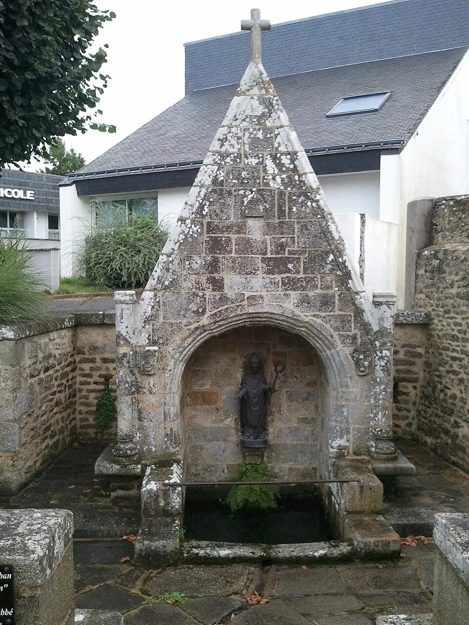fontaine Saint-Colomban