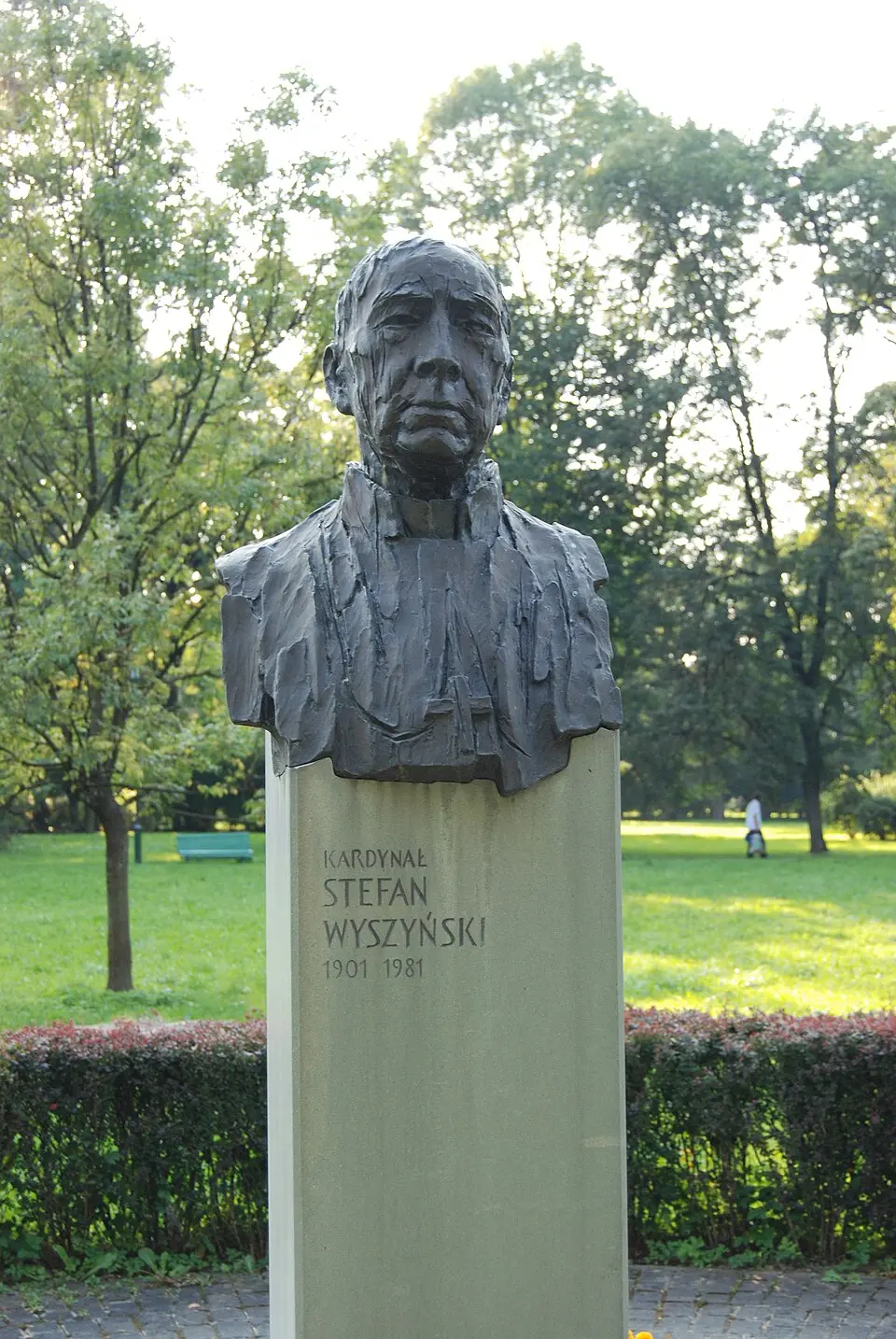 Pomnik Stefana Wyszyńskiego w Krakowie