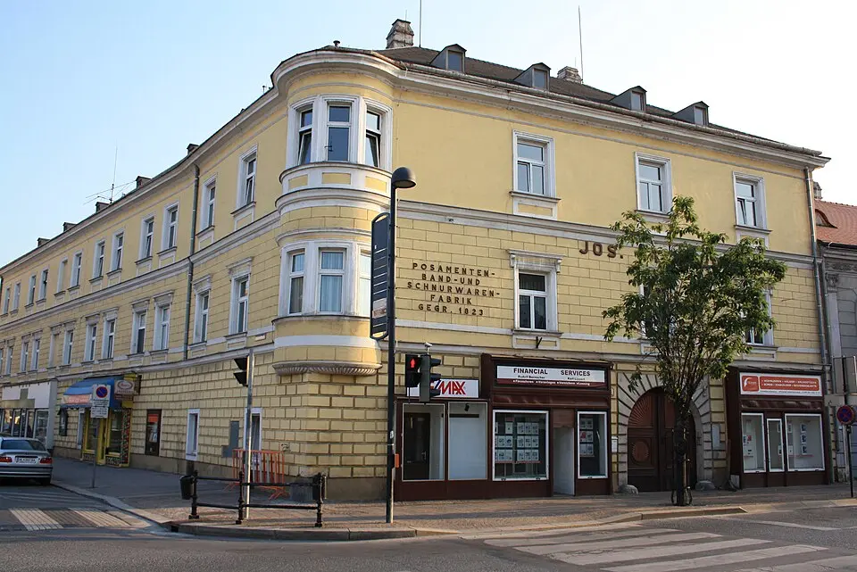 Wohn- und Geschäftshaus, Stefsky-Haus