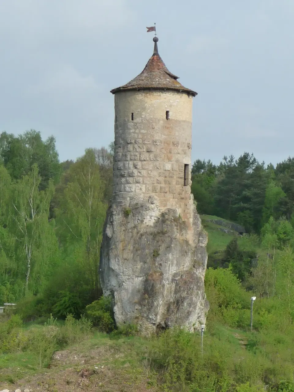 Turm Nähe Schloßberg in Waischenfeld (D-4-72-197-17#2)