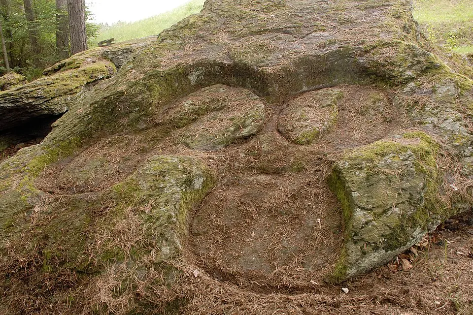 Gneisfelsblöcke "Heidnische Opferstätte"