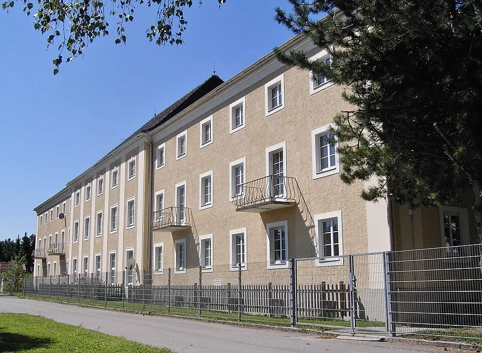 Schwesternschule, ehem. Armenpflegehaus