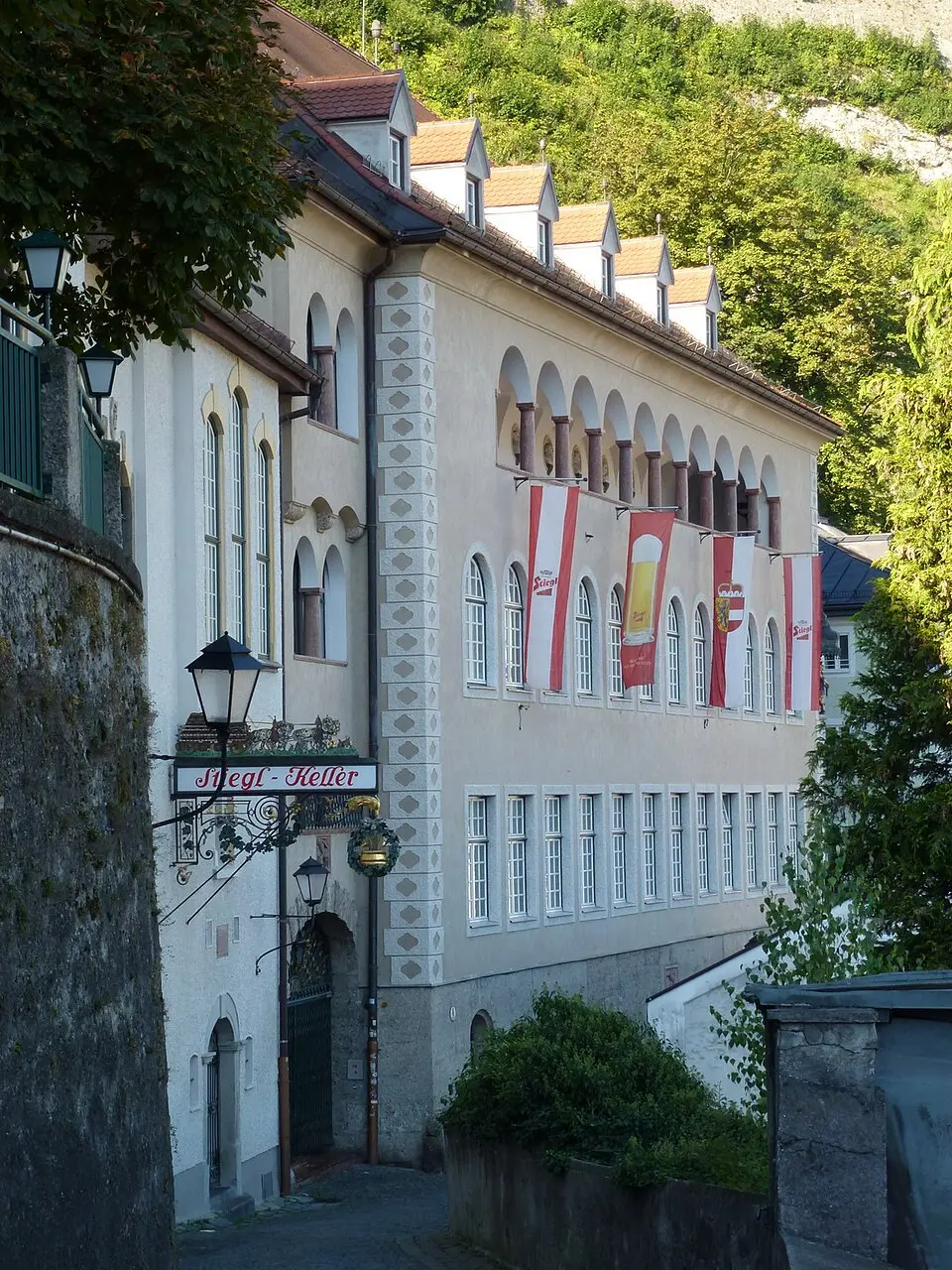 Gasthaus, Stieglbräukeller, Wallmannsbergerbehausung