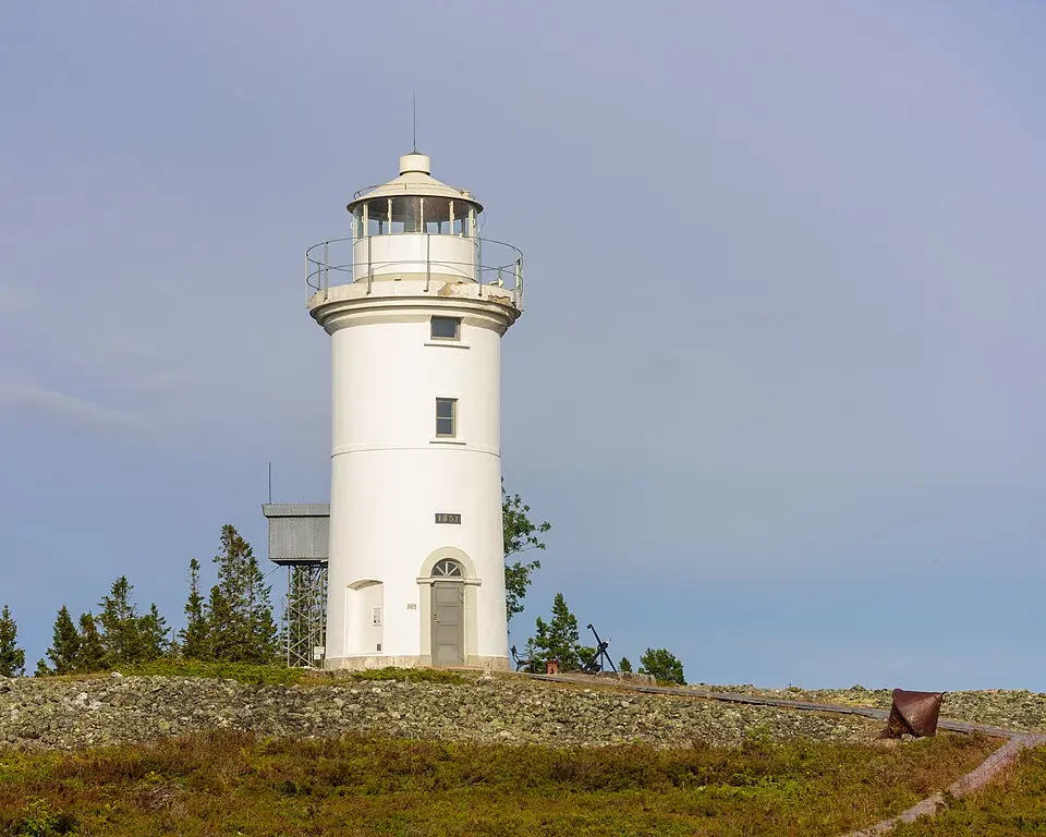 Stora Fjäderägg lighthouse