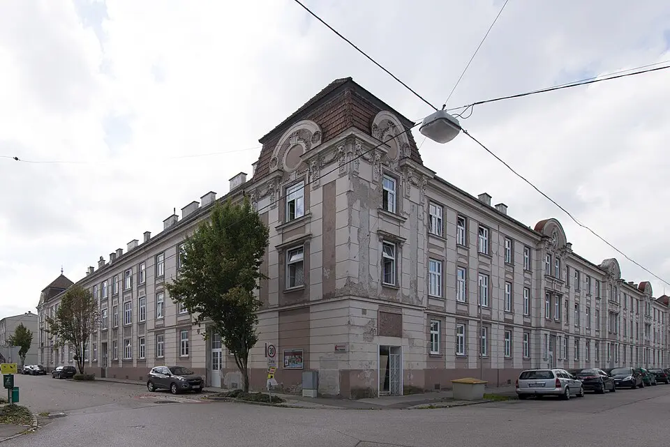 Wohnhaus, Teil einer Gebäudegruppe