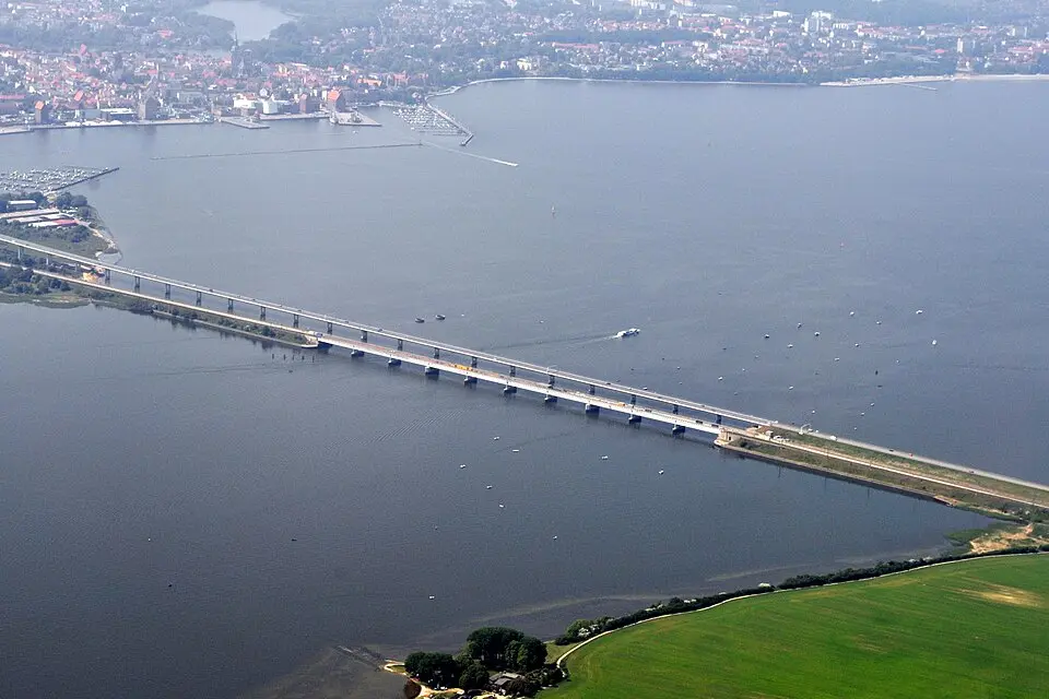 Strelasundquerung