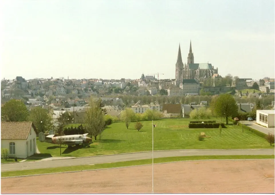 base aérienne 122 Chartres-Champhol