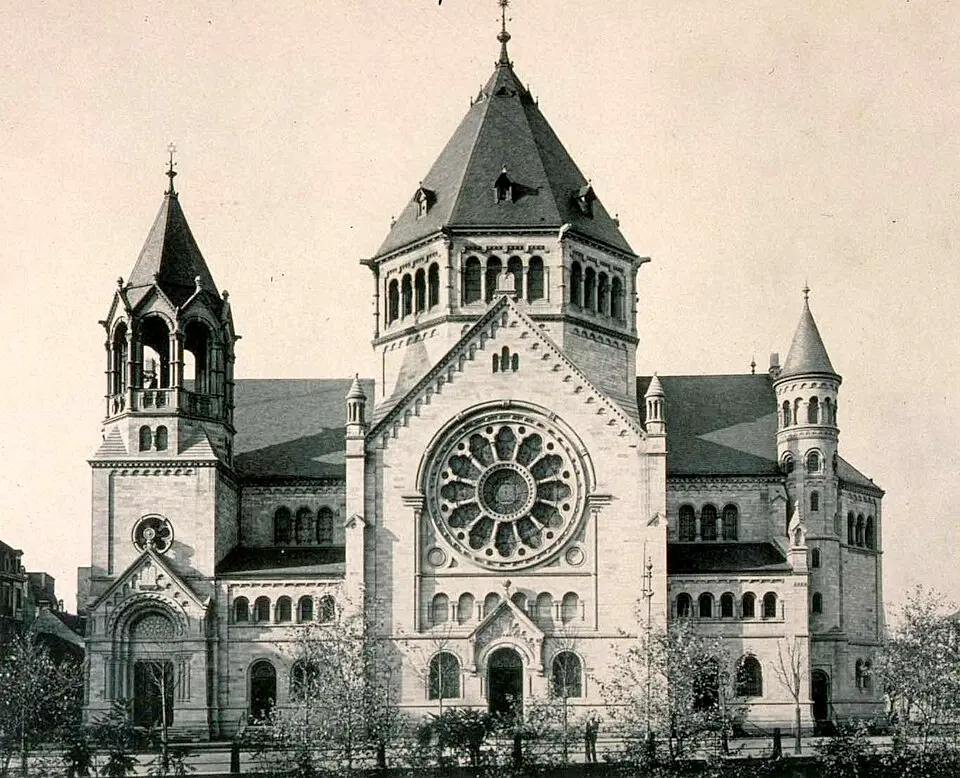 Obrázek: Inconnu, vers 1898 · Public domain synagogue consistoriale du quai Kléber