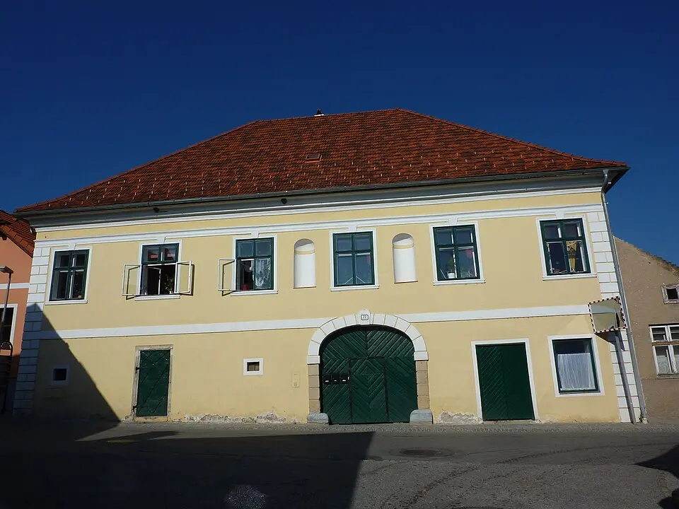 Bürgerhaus und Wirtschaftsgebäude