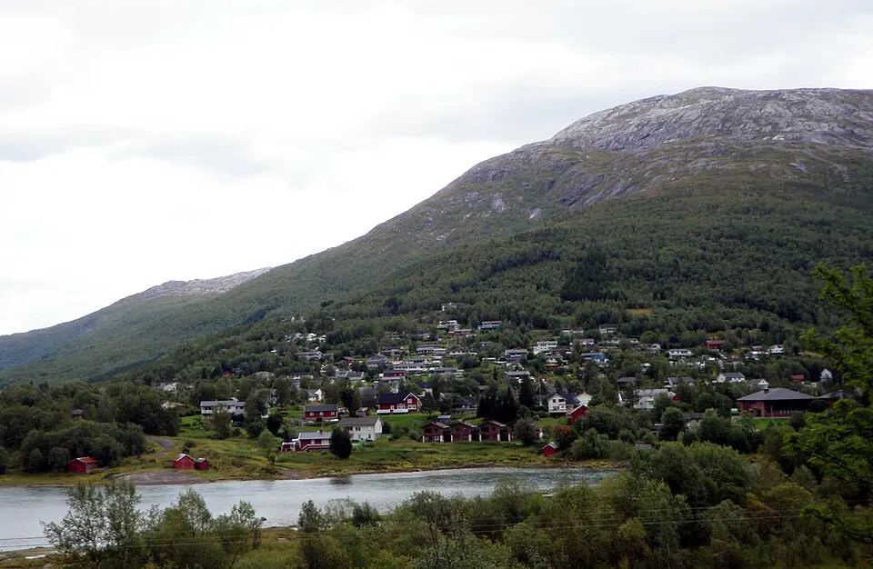 Straumen
