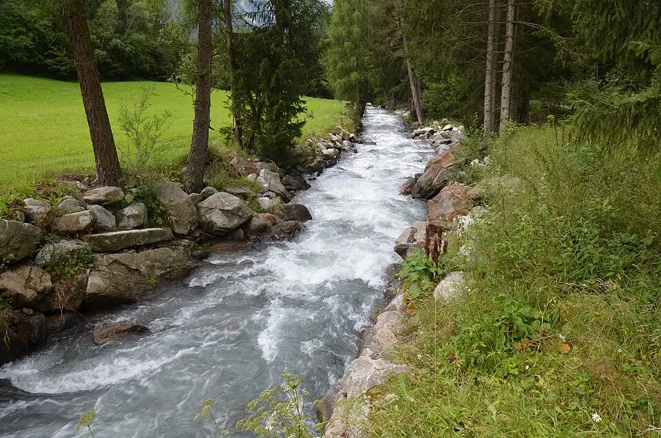 Image: NatiSythen · CC BY-SA 3.0 Hairlachbach