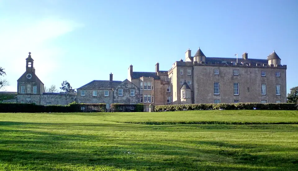 Sundrum Castle