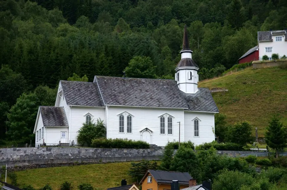 Sunnylven kirke