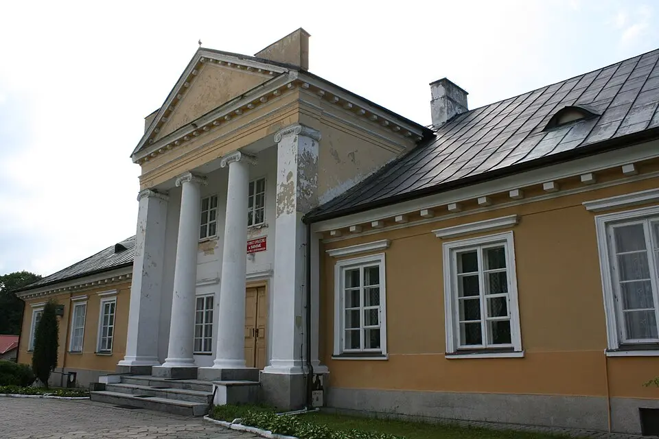 Pałac w Surhowie