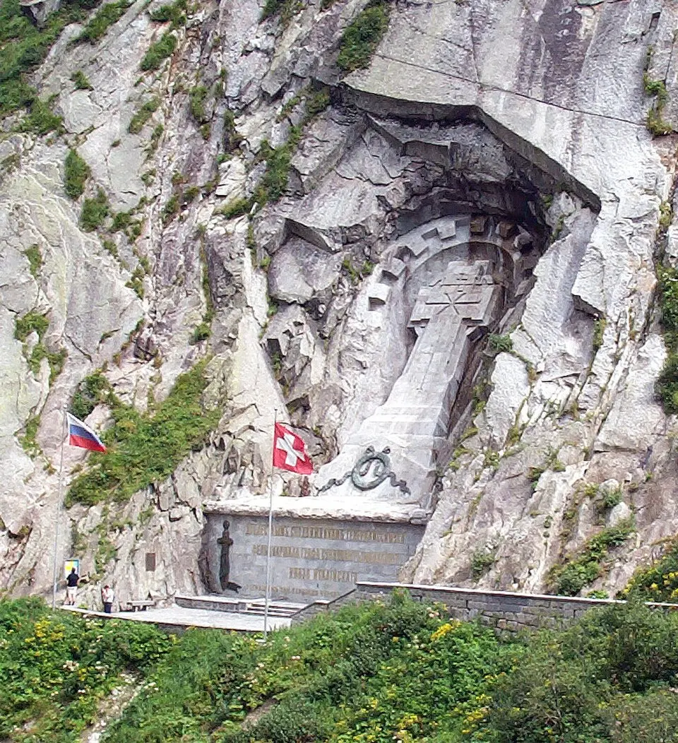 Image: User LittleJoe / LittleJoe · CC BY-SA 3.0 mémorial de Souvorov
