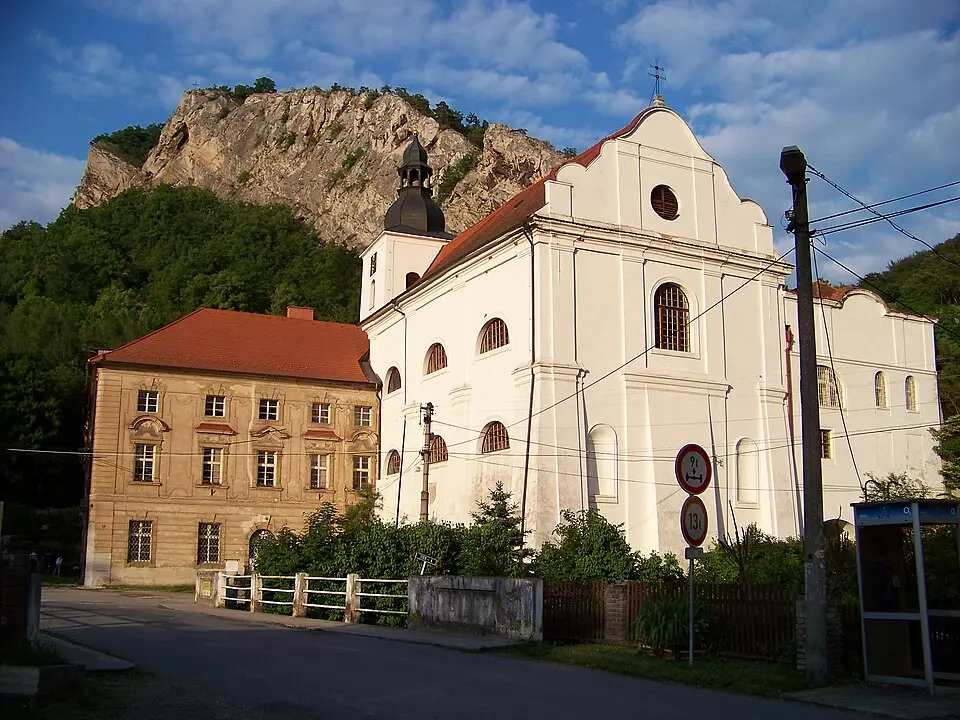 Obrázek: ŠJů (cs:ŠJů) · CC BY-SA 3.0 Klášter Svatý Jan pod Skalou