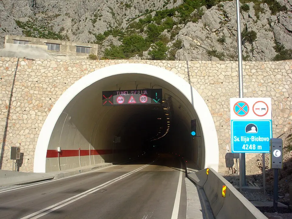 Tunel Sveti Ilija