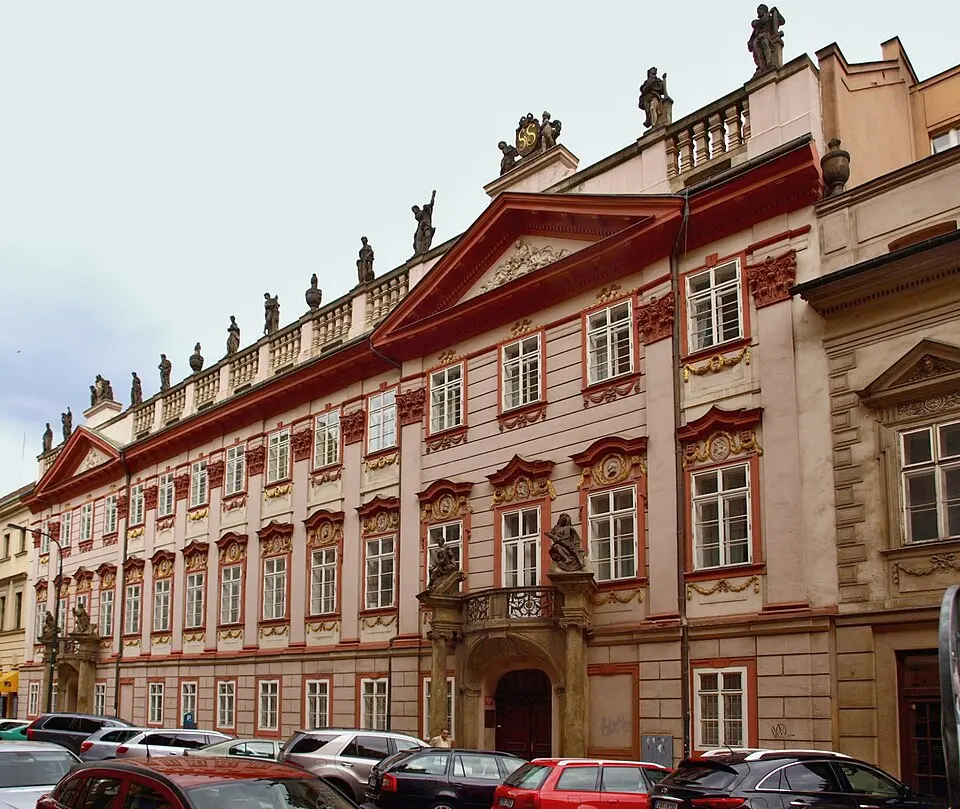 Image: VitVit · CC BY-SA 3.0 Sweerts-Sporckův palác - levá budova