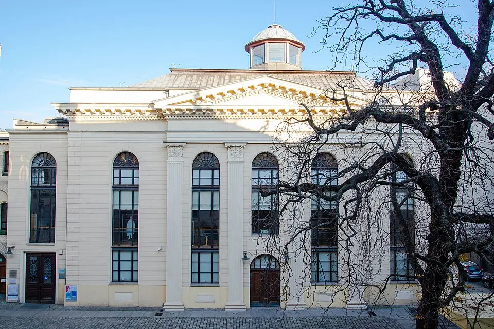 synagogue à la Cigogne Blanche