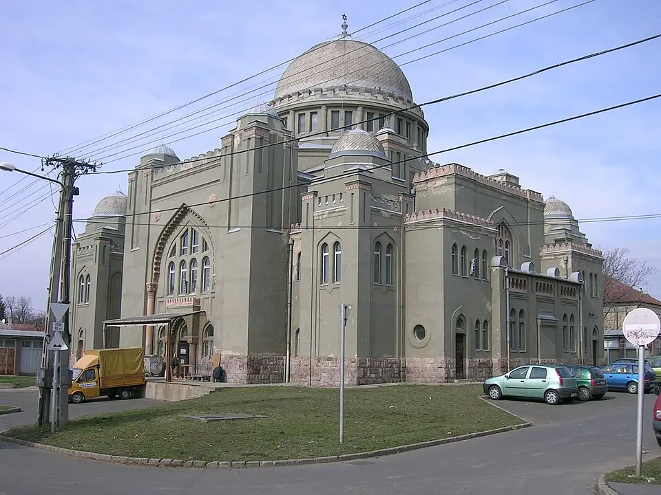 Bild: Venusz · CC BY-SA 3.0 Neue Synagoge (Gyöngyös)