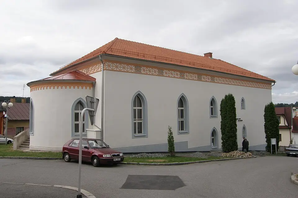 Image: Lasy · CC BY 3.0 synagoga v Humpolci