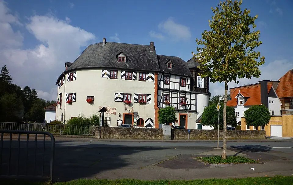 Bild: Franzfoto · CC BY-SA 3.0 Burg Mengeringhausen
