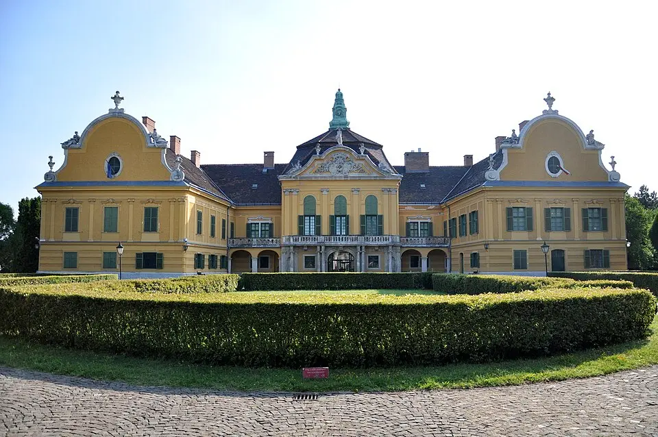 Slika: VinceB · CC BY-SA 3.0 Nagytétényi Kastélymúzeum