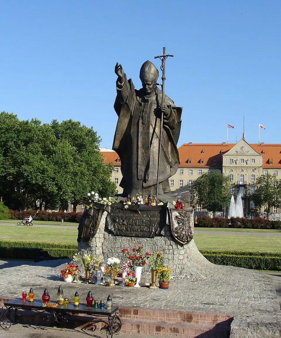 Pomnik Jana Pawła II w Szczecinie