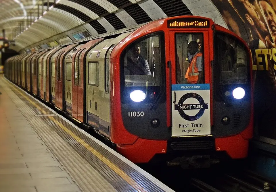 Obrázek: Alex Nevin-Tylee (AL6NT) · CC BY-SA 4.0 Victoria Line