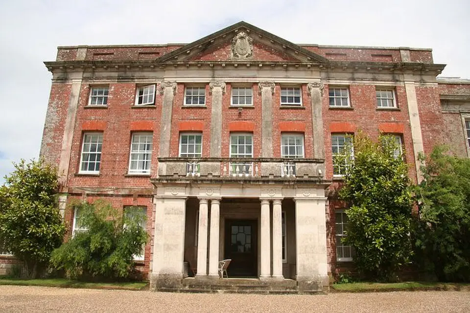 Tapeley Park