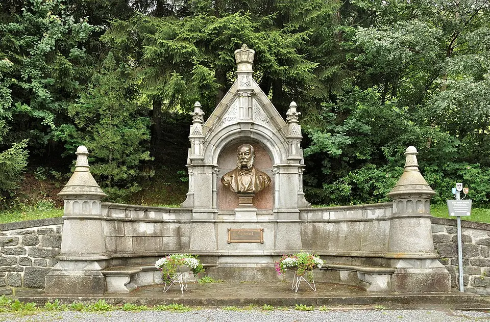 Kaiser-Wilhelm-Denkmal