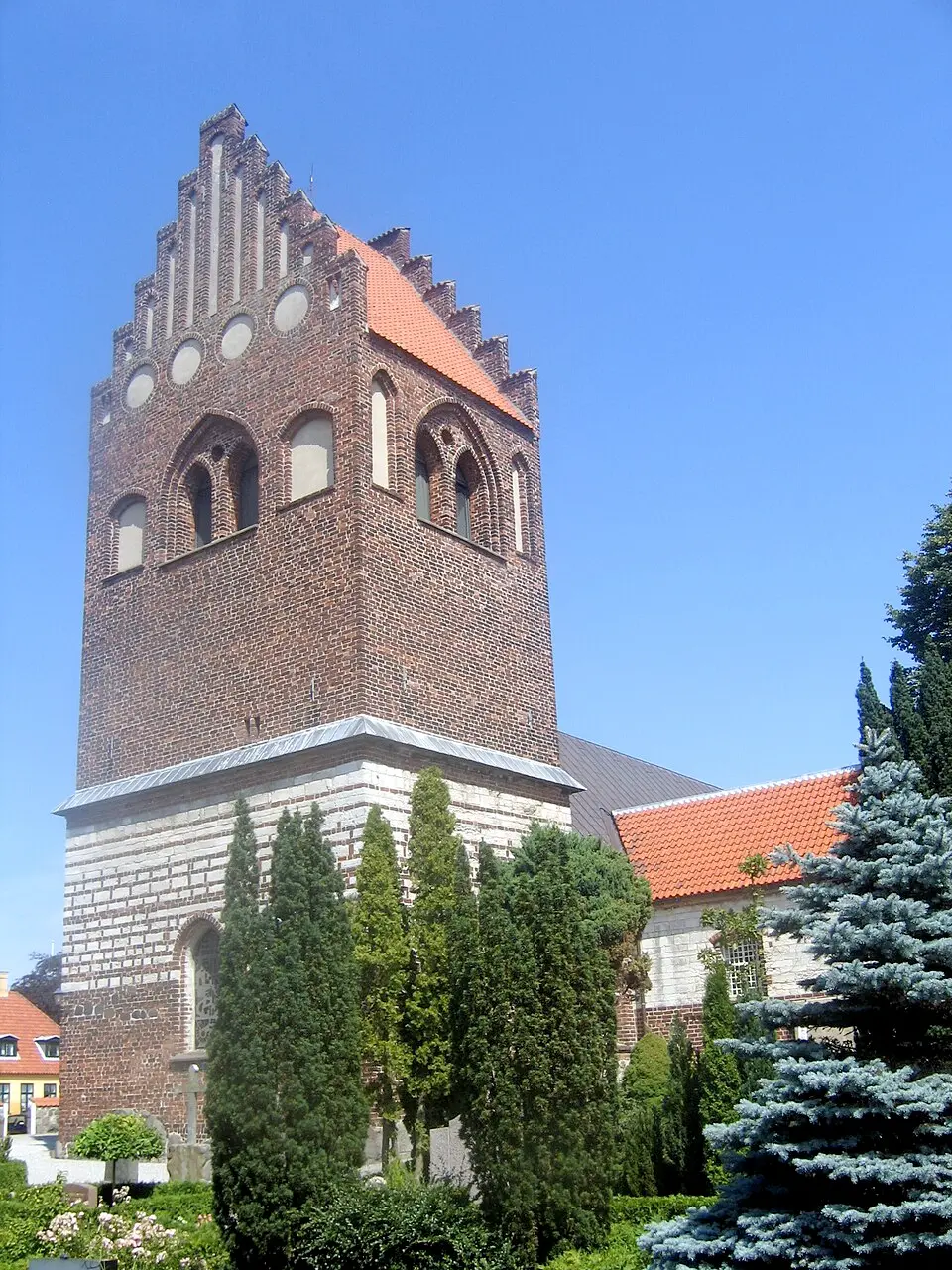 Tårnby Kirke