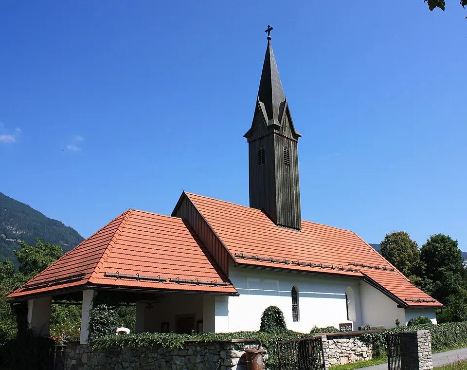 Kath. Filialkirche hl. Lambert und Kirchhof