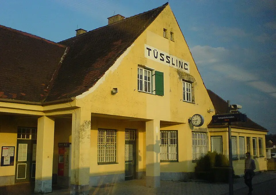 Bahnhof Tüßling