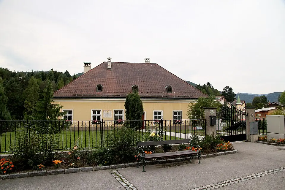 Kép: C.Stadler/Bwag · CC BY-SA 3.0 Pfarrhof