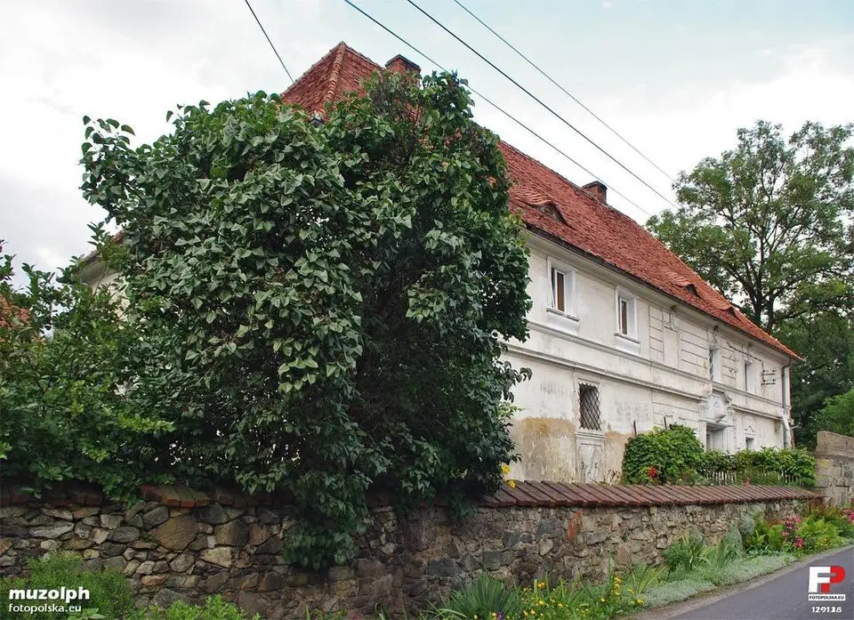Dwór w Tąpadłej