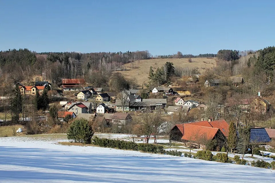 Třtí