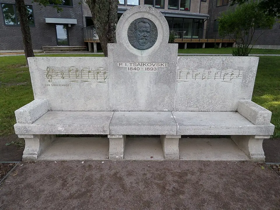 Pjotr Tšaikovski mälestuspink