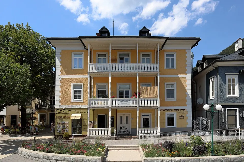 Ehem. Schmiedehaus beim Kreuz, Wohnhaus mit Kapelle