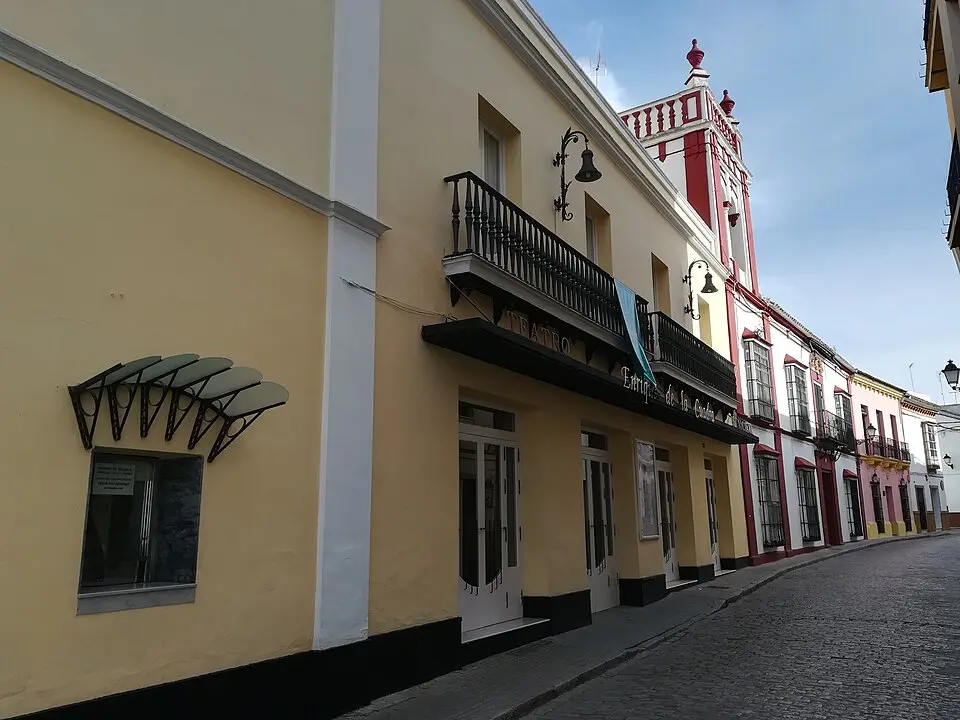Teatro Municipal Enrique de la Cuadra